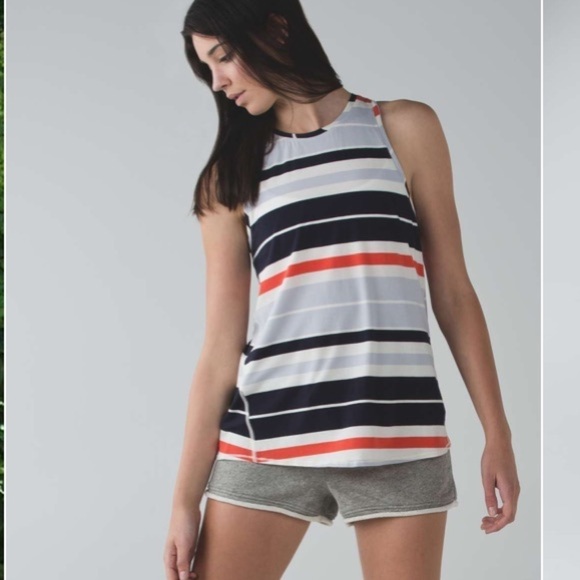 Lululemon All Tied Up Tank EUC size 4 - Picture 1 of 8